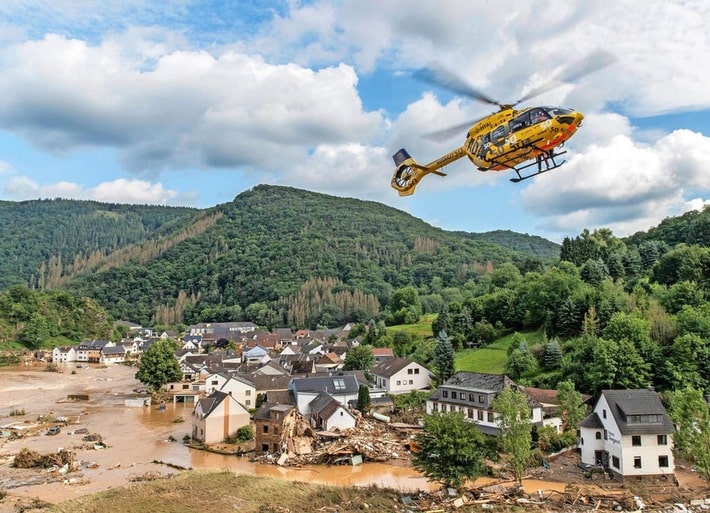 Fluthilfemedaille für die ADAC Luftrettung
