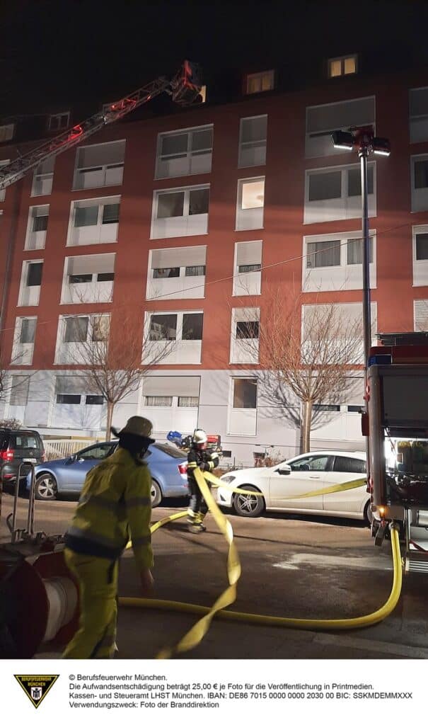 FW-M: Nächtlicher Kellerbrand (Thalkirchen)