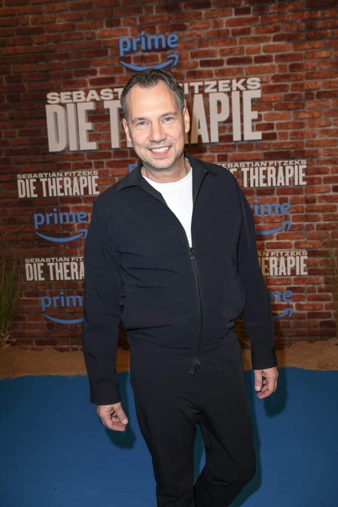 „Sebastian Fitzeks Die Therapie“ startet weltweit erfolgreich bei Prime Video
