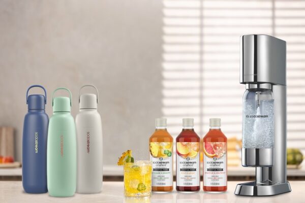 Sprudelnder Genuss mit Eleganz & Frische: Der neue Premium-Sprudler von SodaStream – raffinierte Sirups & trendige To-Go-Flaschen für Zuhause und unterwegs!