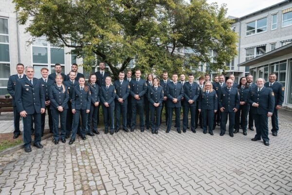 POL-MFR: (858) Das Polizeipräsidium Mittelfranken begrüßt seine neuen Beamtinnen und Beamten