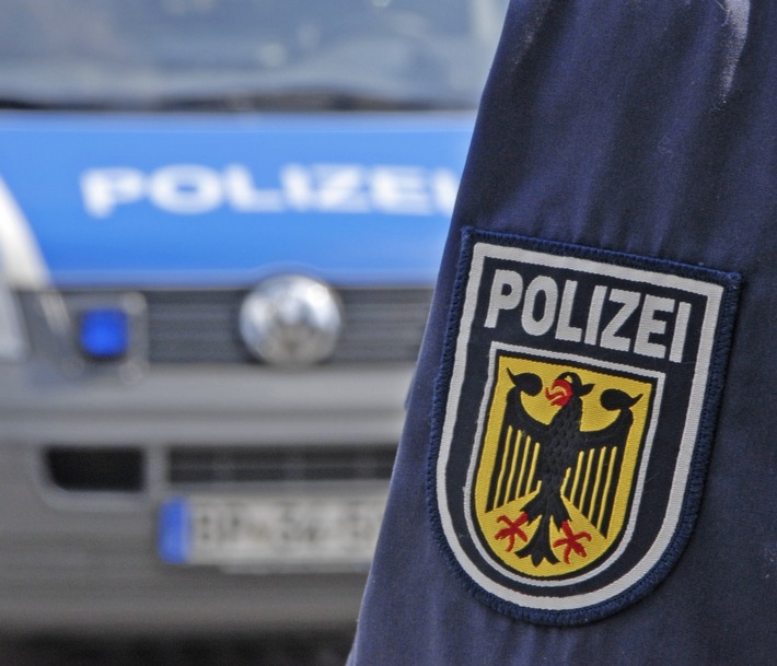 Bundespolizeidirektion München: Anzeige und Mitteilung an Jugendamt / Mutter missachtet Anordnung der Bundespolizei